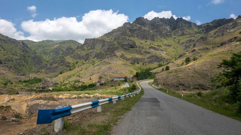 Travailler en Suisse depuis le Haut-Jura ne dispense pas de la douane